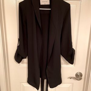 Like new Babaton Kahlo Robe Mid - XS in Black